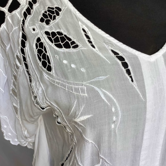 Anthropologie White Short Dolman Sleeve Cut-out Embroidered Top - Picture 5 of 5